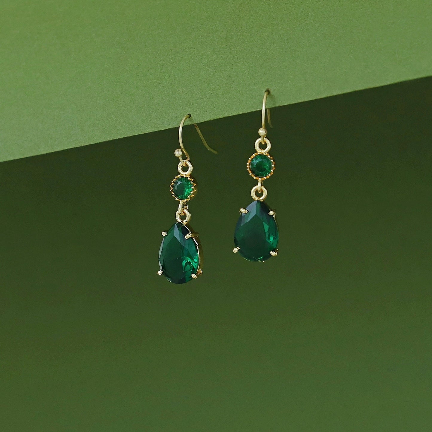 Golden Glossy Stone Drop